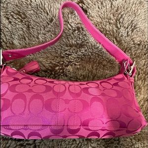 Coach Fuchsia baguette